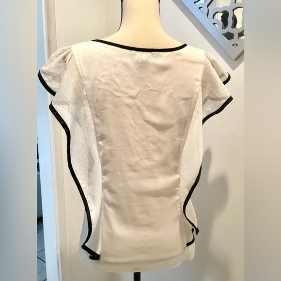 BCX OFF WHITE BLACK TRIM SHEER & LINED RUFFLE SLEEVE SIDE  BLOUSE/TOP SIZE M - Picture 5 of 10